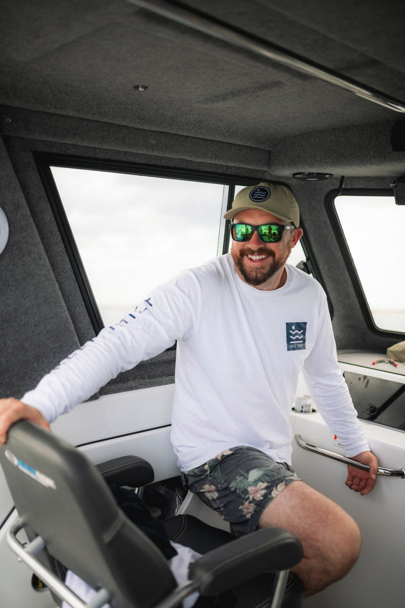 Load image into Gallery viewer, Reef Thief Logo Long Sleeve Tee - White
