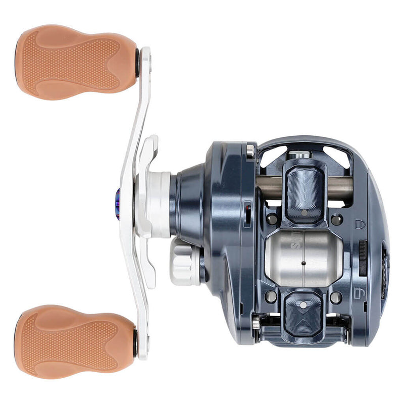 Load image into Gallery viewer, Bates - The Hundo Salty Baitcast Reel (RH)
