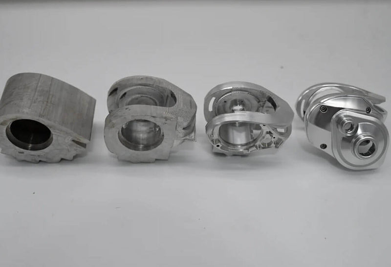 Load image into Gallery viewer, Bates - The Goat Baitcast Reel (RH)
